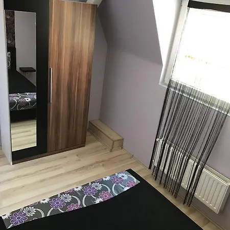 Апартаменты Corner Apartman 1 Шиофок